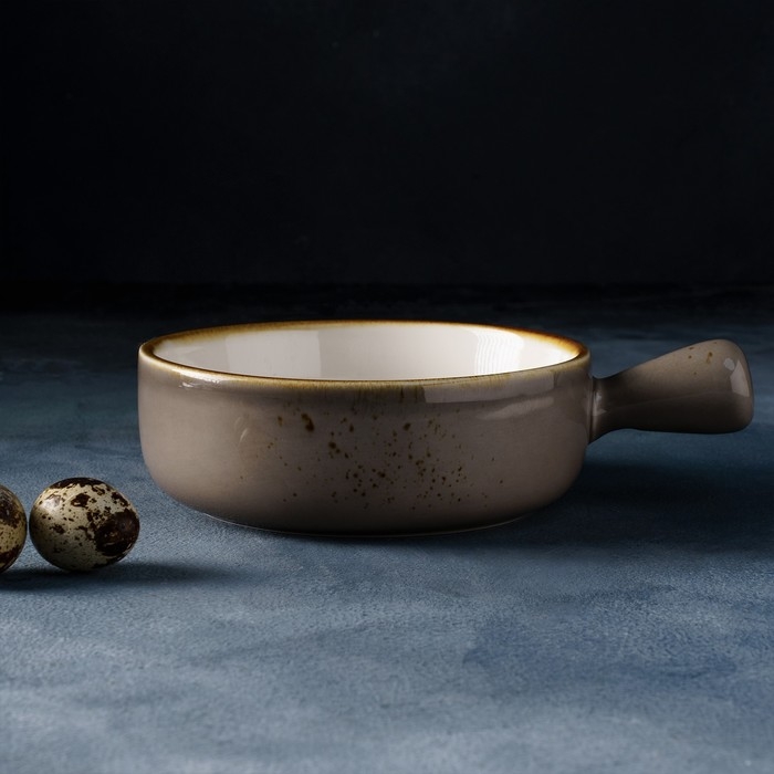 Кокотница фарфоровая Magistro «Церера», 500 мл, d=15 см, цвет коричневый Кокотница фарфоровая Magistro «Церера», 500 мл, d=15 см, цвет коричневый