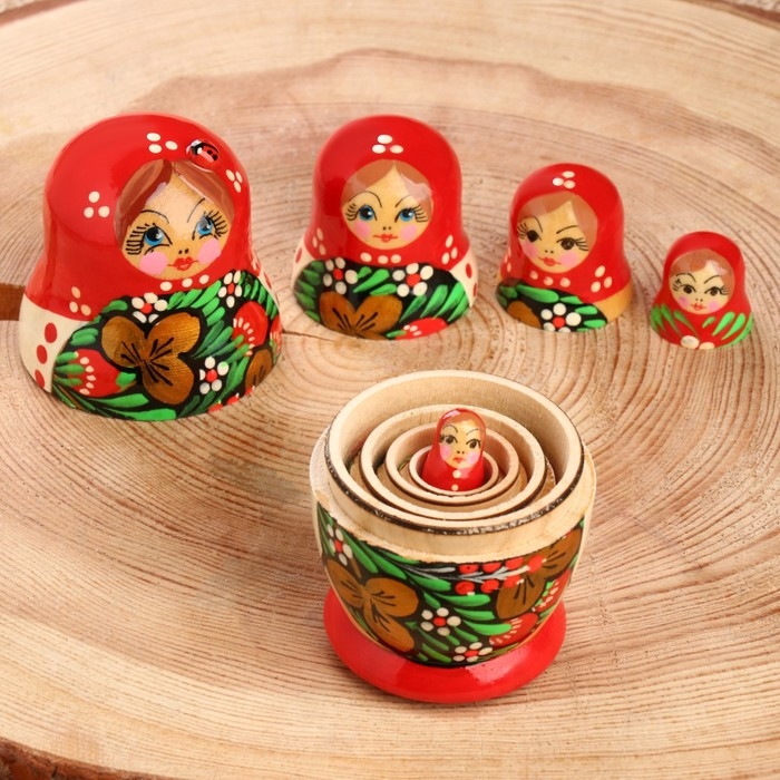 Матрёшка «Божья коровка», красный платок, 5 кукольная, 9-11 см Матрёшка «Божья коровка», красный платок, 5 кукольная, 9-11 см