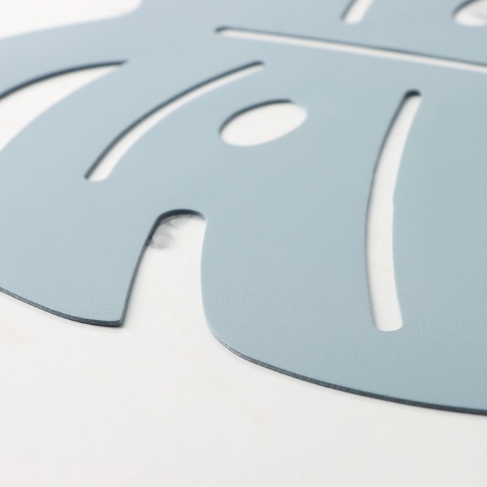 Салфетка сервировочная на стол «Лист», 46×35 см, цвет серый