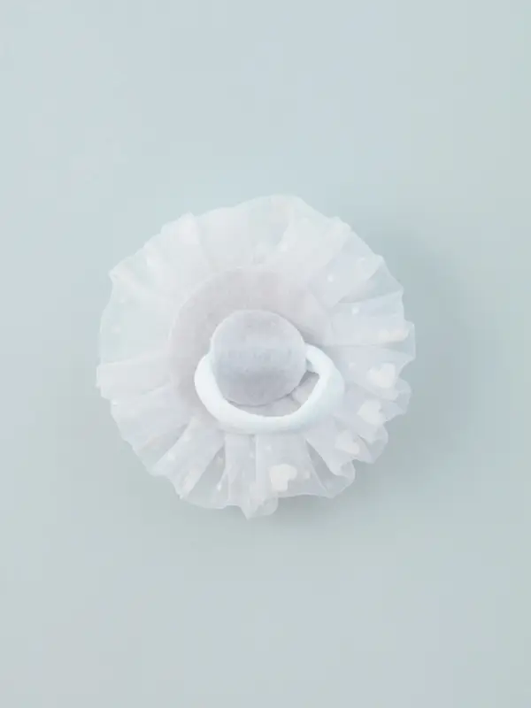 Бант для волос на резинке &laquo;Школьница&raquo;, снежный жемчужный цветок, d=8.5 см, белый