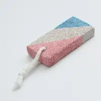 Пемза для педикюра, с подвесом, 8.5×4.5 см, разноцветная