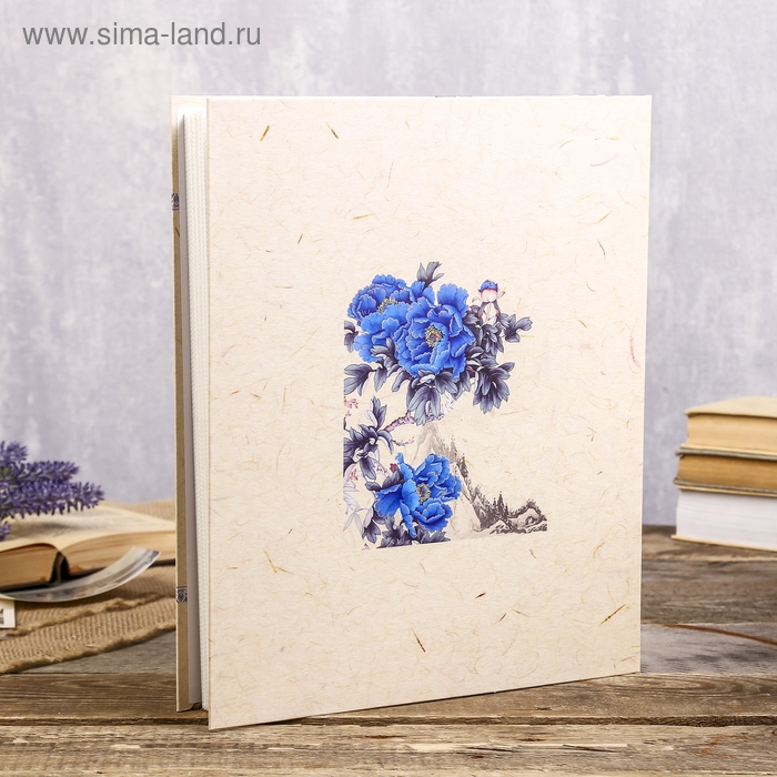 Фотоальбом на 200 фото 13х18 см Фотоальбом на 200 фото 13х18 см "Крупные цветы" золот.обвод, в коробке МИКС 33х27,5х5,7 см