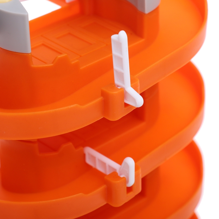 Автотрек «Космо-Парк», с лифтом, 5 машинок, работает от батареек Автотрек «Космо-Парк», с лифтом, 5 машинок, работает от батареек