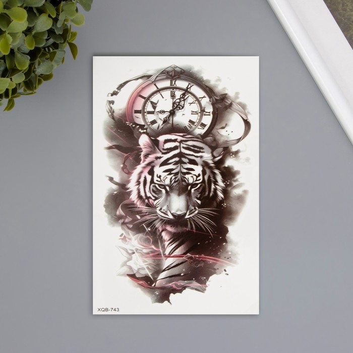 Татуировка на тело цветная Татуировка на тело цветная "Тигр на фоне часов" 11,4х21 см