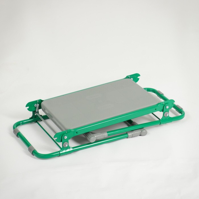 Скамейка-перевёртыш для дачи Nika складная 56х30х42.5 см, зелёная, до 100кг, для грядок Скамейка-перевёртыш для дачи Nika складная 56х30х42.5 см, зелёная, до 100кг, для грядок