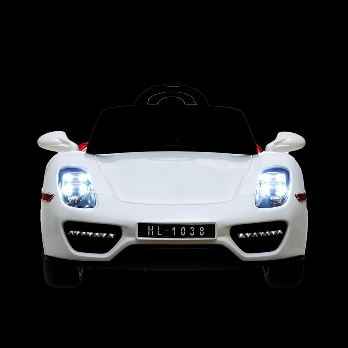 Электромобиль Spyder, кожаное сидение, EVA колеса, цвет белый Электромобиль Spyder, кожаное сидение, EVA колеса, цвет белый