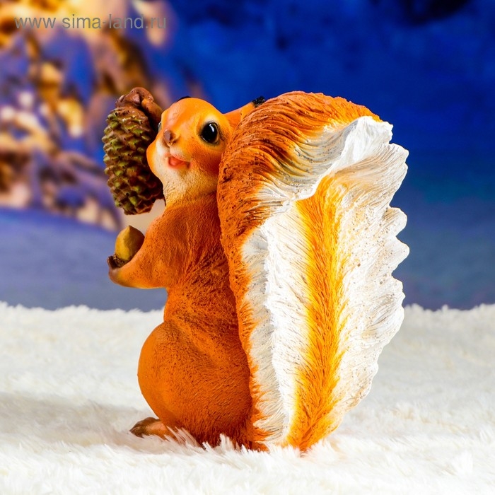 Садовая фигура  Садовая фигура "Белка с шишкой" 12х27х28см