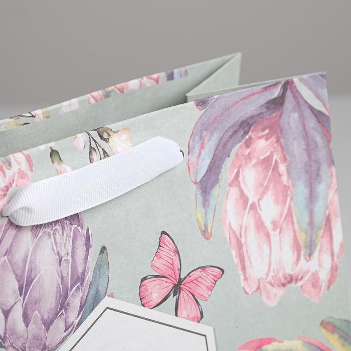 Пакет подарочный крафтовый квадратный, упаковка, «With love», 22 х 22 х 11 см