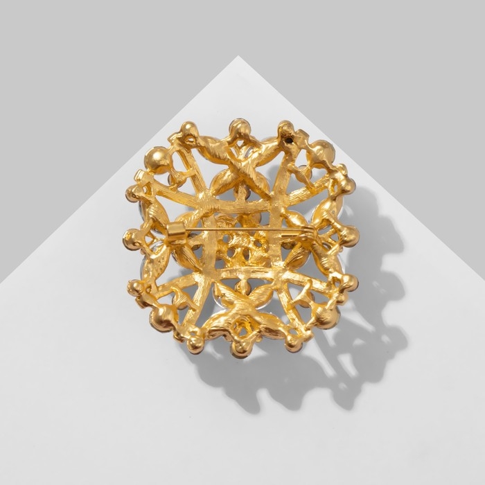 Брошь «Бабочки» квартет, цвет радужно-фиолетовый в матовом золоте Брошь «Бабочки» квартет, цвет радужно-фиолетовый в матовом золоте