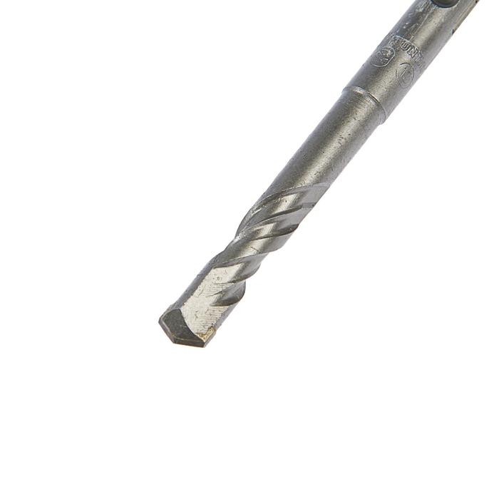 Бур по бетону ТУНДРА, двойная спираль, SDS-plus, 10 х 110 мм Бур по бетону ТУНДРА, двойная спираль, SDS-plus, 10 х 110 мм