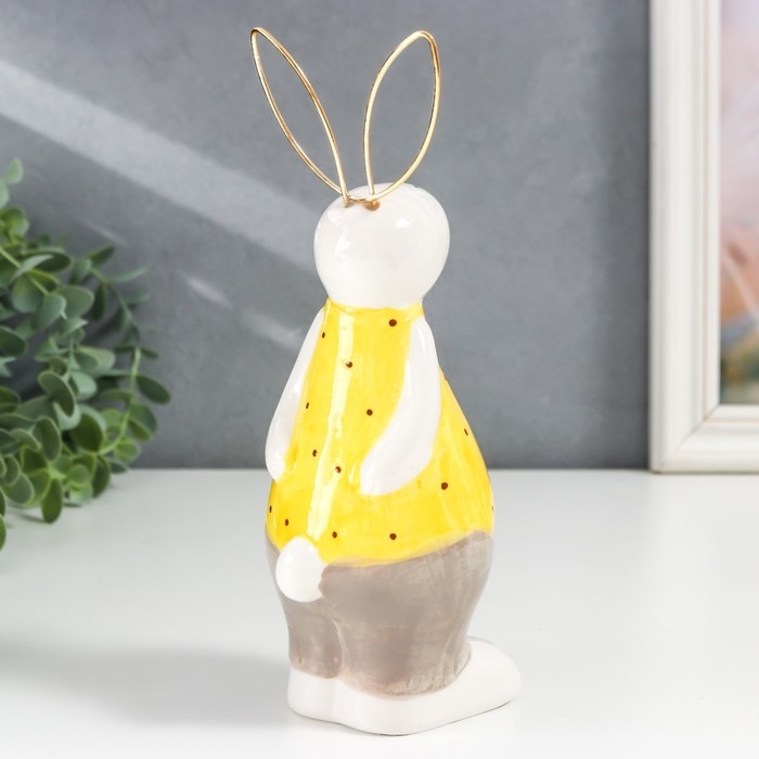 Сувенир керамика Сувенир керамика "Зайчик в жёлтой футболке в горошек" 7,5х11х17,4 см