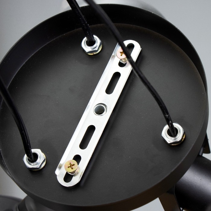 Люстра Люстра "Илария" 3xЕ27 40Вт черный 30х30х20 см BayerLux