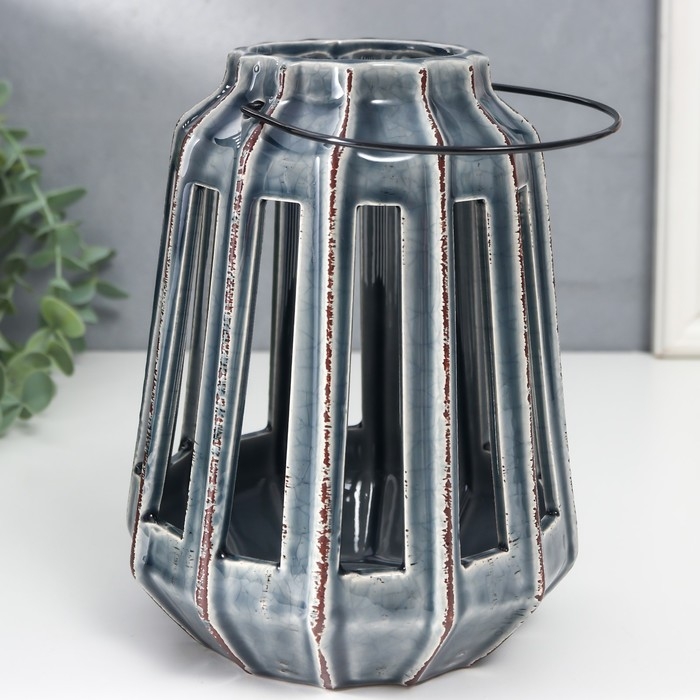 Подсвечник керамика на 1 свечу Подсвечник керамика на 1 свечу "Фонарь с вырезами" серый 19х14х14 см