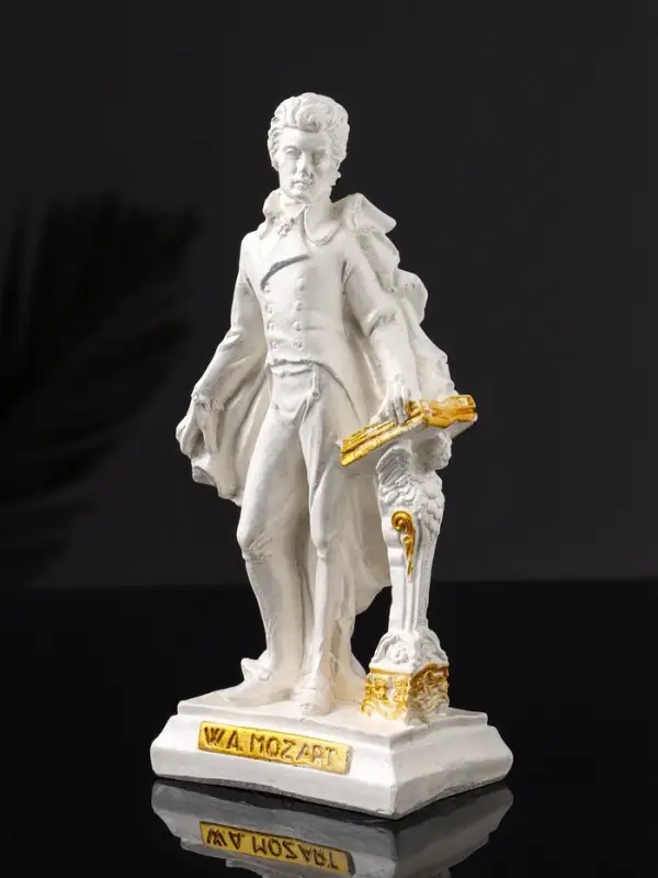 Фигура "Моцарт" 15х7 см , белый с позолотой
