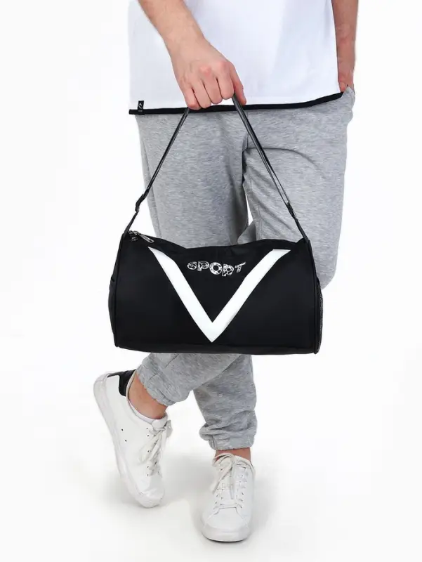 Сумка спортивная на молнии, боковой карман/сетка, регулируемый ремень, маленький размер, чёрная