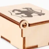 Коробка подарочная деревянная &laquo;Любимому мужчине&raquo; 8.5&times;6&times;3.5 см