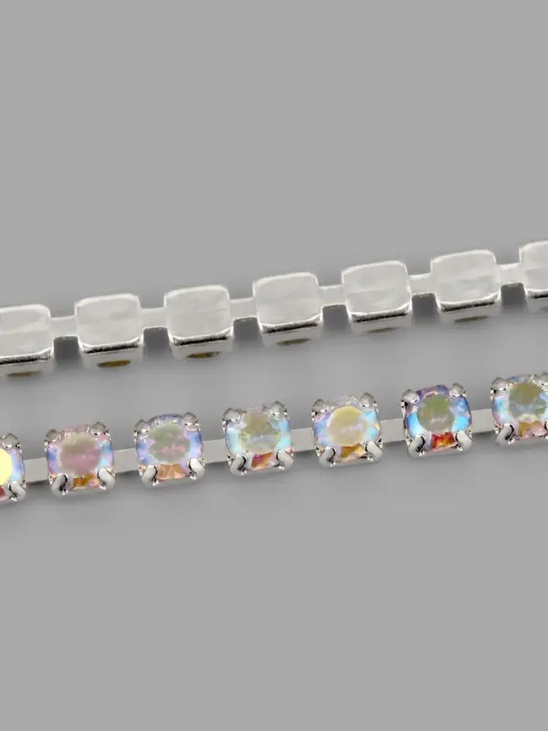 Цепь со стразами, с голографией, металл, стекло, 2.5 мм, 9&plusmn;1 м, цвет серебряный