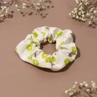 Резинка для волос QF &laquo;Орбита&raquo;, цветы лето, 10 см, зелёно-белая