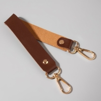 Ручка для сумки из натуральной кожи, с карабинами, 30 ± 2 см × 2,5 см, цвет коричневый/золотой