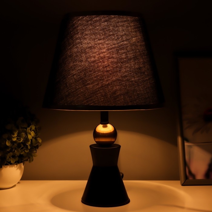 Настольная лампа Настольная лампа "Анси" Е27 40Вт черно-золотой 23х23х40 см