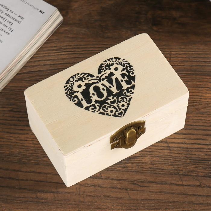 Шкатулка дерево для росписи LOVE 6х10х4,7 см Шкатулка дерево для росписи LOVE 6х10х4,7 см