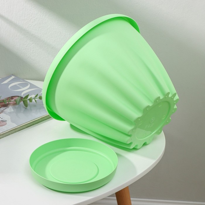 Горшок для цветов с поддоном «Знатный», 6,7 л, d=27 см, зелёный Горшок для цветов с поддоном «Знатный», 6,7 л, d=27 см, зелёный