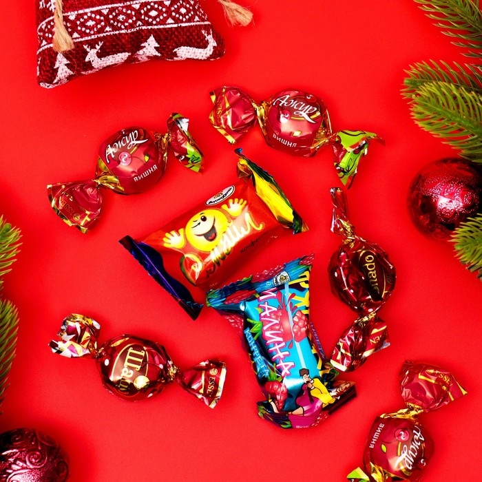 Новый год. Набор шоколадных конфет «Ёлочка», белая, 105 г Новый год. Набор шоколадных конфет «Ёлочка», белая, 105 г
