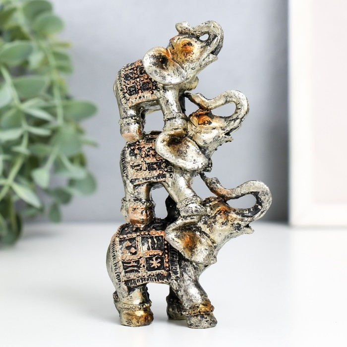 Сувенир полистоун Сувенир полистоун "Три слоника-пирамида попона с орнаментом" 12х7,5х3,2 см