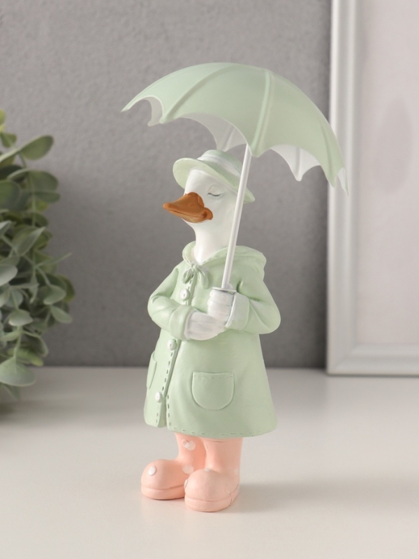 Сувенир полистоун Сувенир полистоун "Утка в зелёном дождевике под зонтом" 7х6,5х15,5/18 см