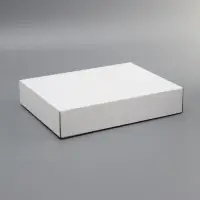Коробка сборная, без печати, крышка - дно &laquo;белая&raquo; без окна 30.5&times;24&times;6.1 см