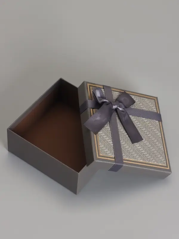 Набор подарочных коробок 3 в 1 квадратные, 19&times;19&times;9.5 см, 17&times;17&times;8 см, 15&times;15&times;6.5 см, с бантом, графитовый