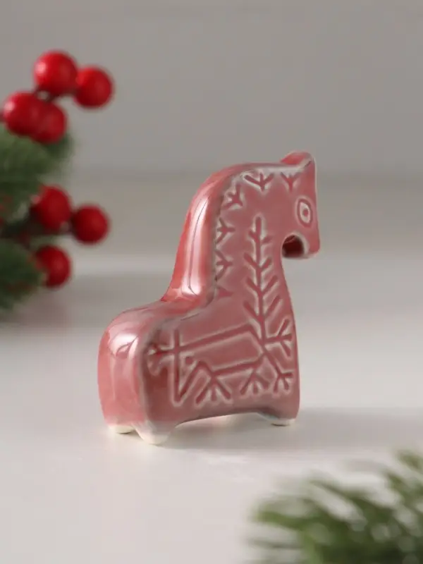 Фигурка фарфор «Конь Олень - славянский символ», эффектарная глазурь, 7 см Фигурка фарфор «Конь Олень - славянский символ», эффектарная глазурь, 7 см