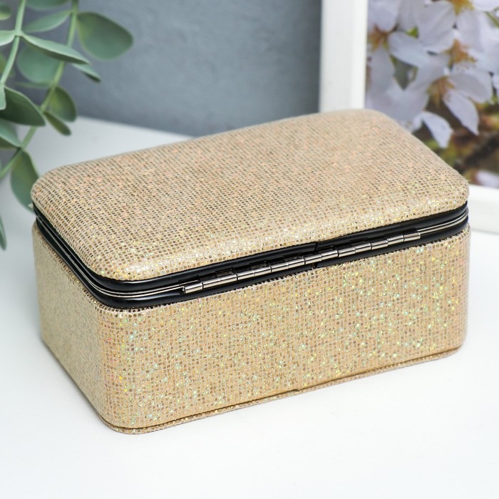 Шкатулка кожзам для украшений  Шкатулка кожзам для украшений "Мелкие квадратики. Золото" 6х7х12 см