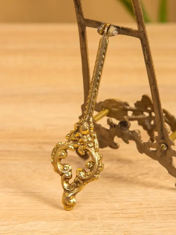 Мини мольберт Мини мольберт "Трезубец" латунь 25х10х3 см