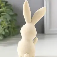 Сувенир полистоун, флок "Весёлый заяц - Привет!" 5х5х11,5 см