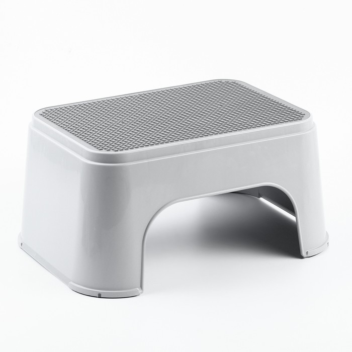 Детский табурет-подставка с прорезиненной рельефной поверхностью, цвета МИКС Детский табурет-подставка с прорезиненной рельефной поверхностью, цвета МИКС