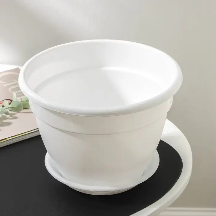 Горшок для цветов с поддоном «Антик», 3,6 л, d=22 см, цвет белый Горшок для цветов с поддоном «Антик», 3,6 л, d=22 см, цвет белый