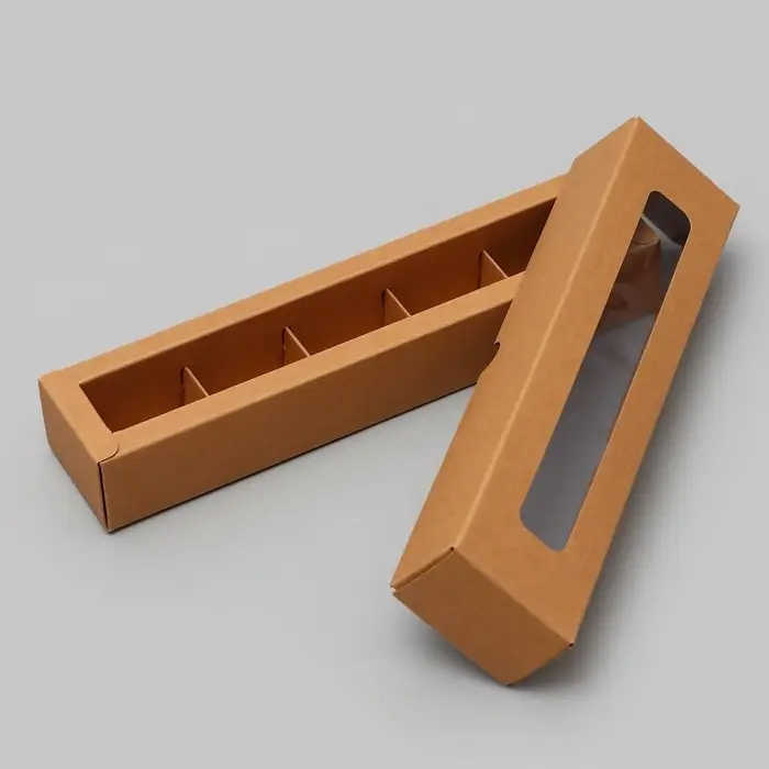 Коробка для 5 конфет, с окном, с тонкими разделителями, крафт 21×5×3.3 см