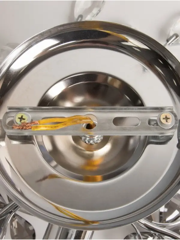 Люстра BayerLux &laquo;Цветы&raquo;, 3&times;40 Вт, Е27, хром, 42&times;42&times;18 см