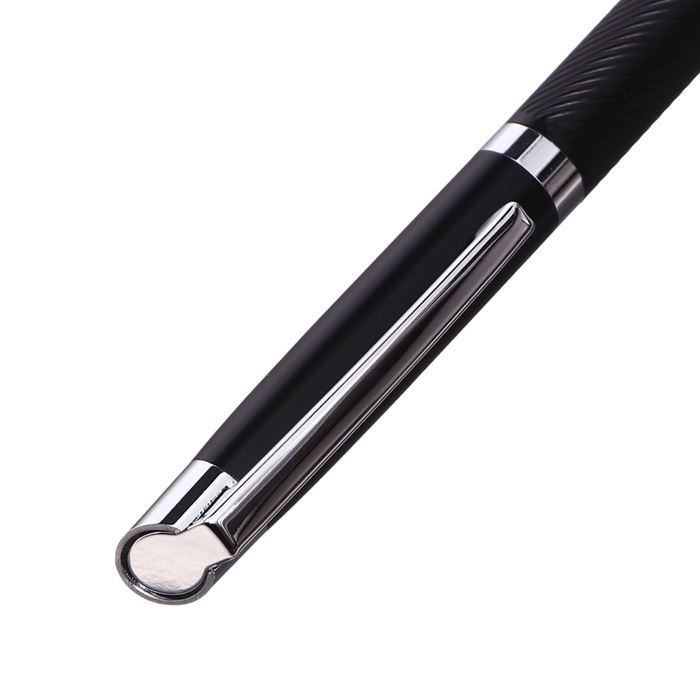 Ручка подарочная роллер в кожзам футляре Карбон корпус черный/серебро Ручка подарочная роллер в кожзам футляре Карбон корпус черный/серебро