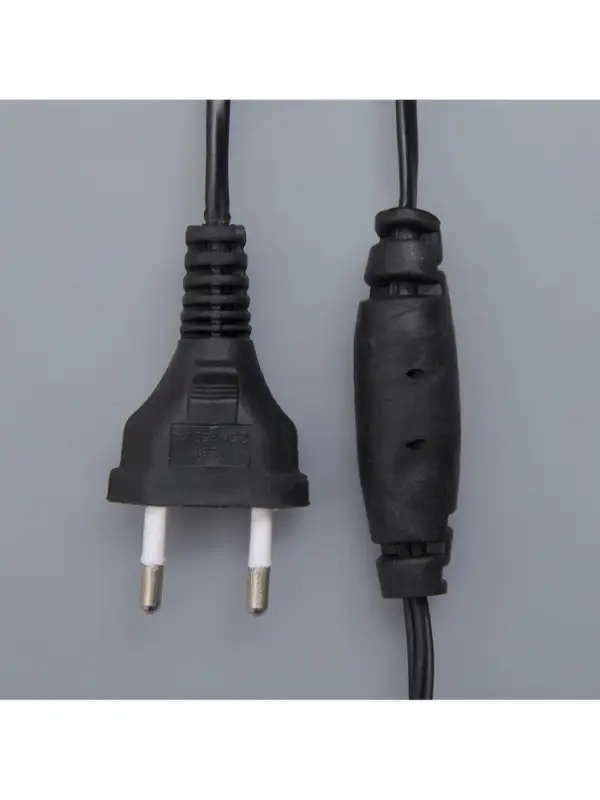 Гирлянда &laquo;Бахрома&raquo; 4&times;0.6 м, IP44, тёмная нить, 180 LED, свечение синее, мерцание белым, 220 В