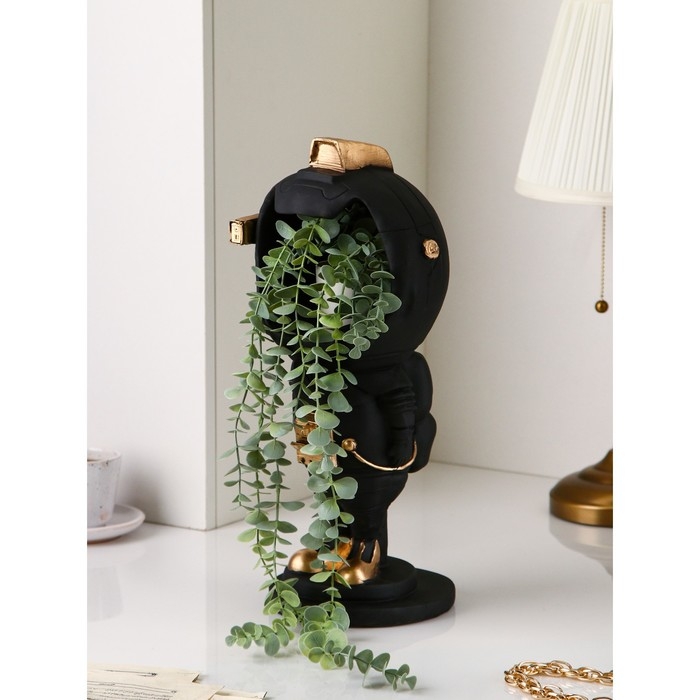 Подставка для мелочей «Астронавт», полистоун, 44 см, цвет чёрный матовый Подставка для мелочей «Астронавт», полистоун, 44 см, цвет чёрный матовый