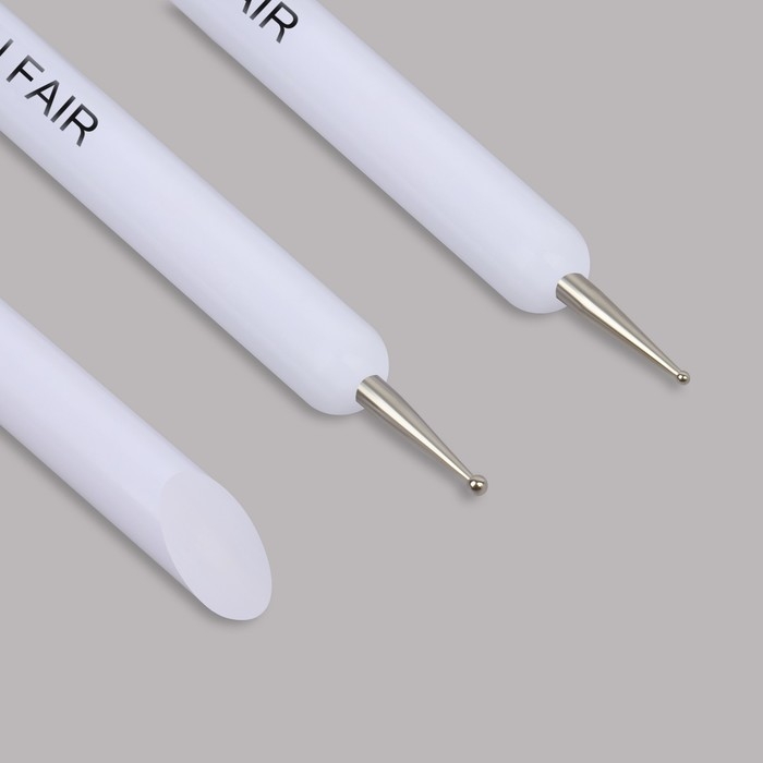 Набор для наращивания и дизайна ногтей: кисть - дотс 2 шт, кисть - пушер, 15 см, цвет белый Набор для наращивания и дизайна ногтей: кисть - дотс 2 шт, кисть - пушер, 15 см, цвет белый