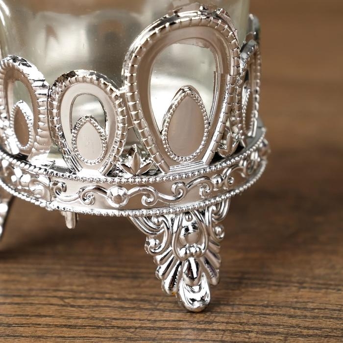 Подсвечник пластик, стекло на 1 свечу Подсвечник пластик, стекло на 1 свечу "Капельки" серебро 7х6х6 см