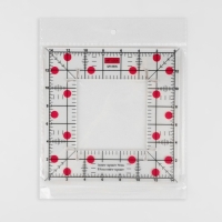 Линейка для квилтинга и пэчворка, с отверстием, 15 × 15 см, толщина 3 мм, цвет прозрачный/розовый