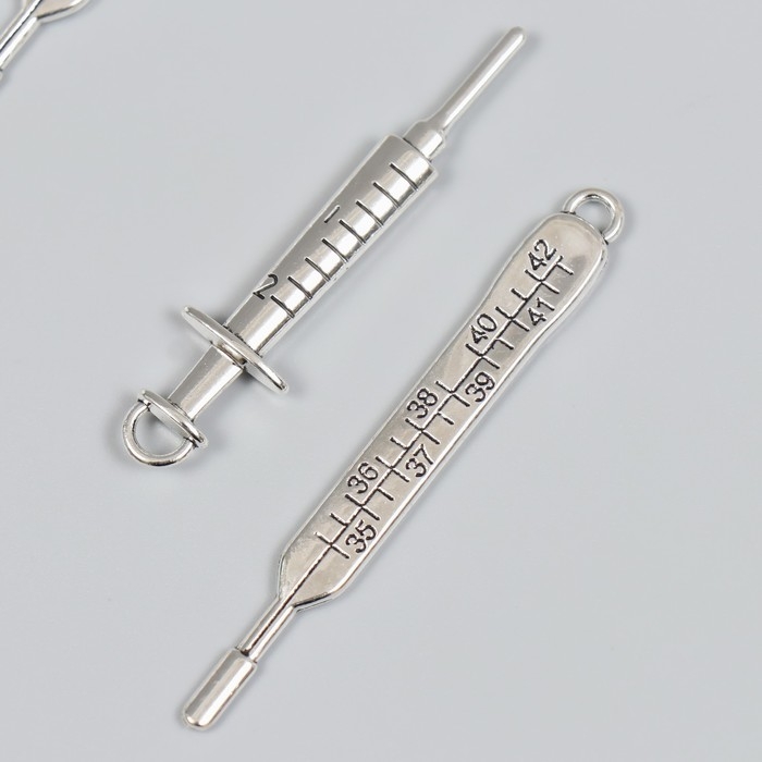 Декор для творчества металл Декор для творчества металл "Градусник и шприц" серебро набор 2 шт 7,1х0,9 см