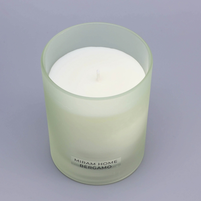 Свеча ароматическая в стекле  Свеча ароматическая в стекле "BERGAMO", табак, бергамот и ваниль, 200 г