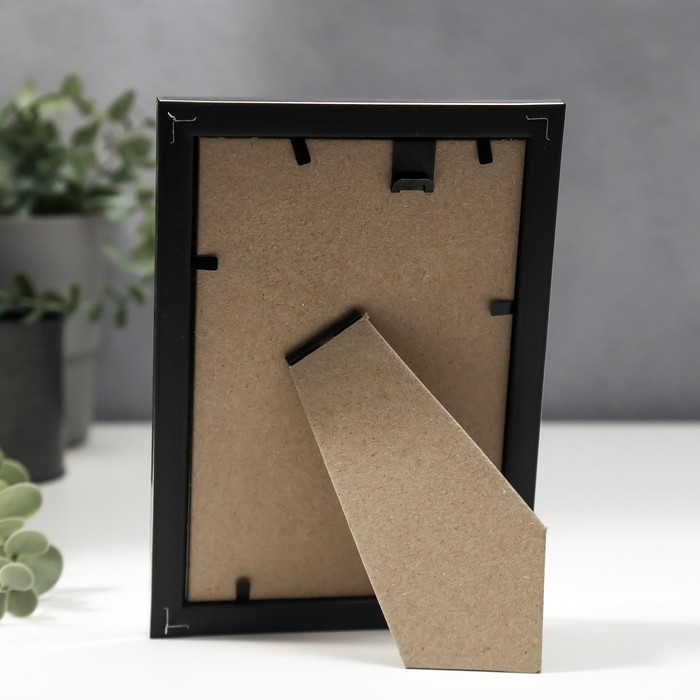 Фоторамка пластик 10х15 см серебро (112) Фоторамка пластик 10х15 см серебро (112)