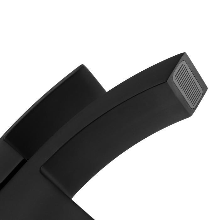 Смеситель для раковины Accoona A9623F, однорычажный, с гайкой, черный Смеситель для раковины Accoona A9623F, однорычажный, с гайкой, черный