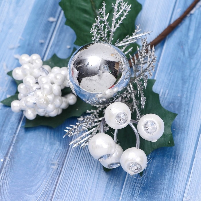 Декор  Декор "Зимние грезы" ягоды драгоценные камни шар, 16 см